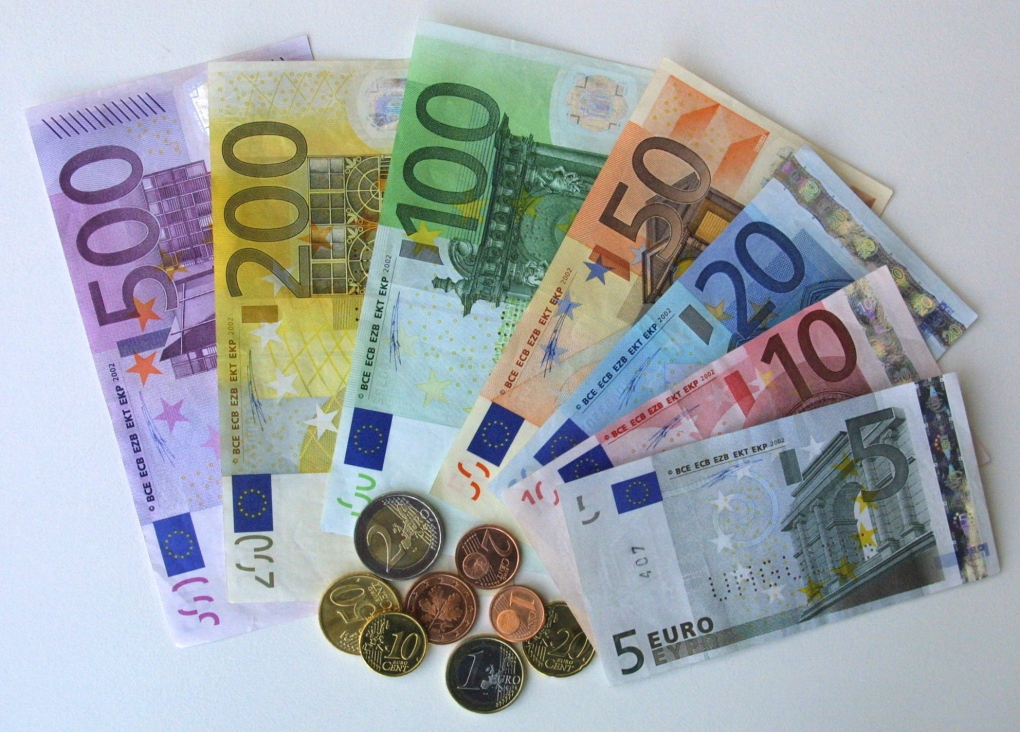یورو : واحد پولی اتحادیه اروپا